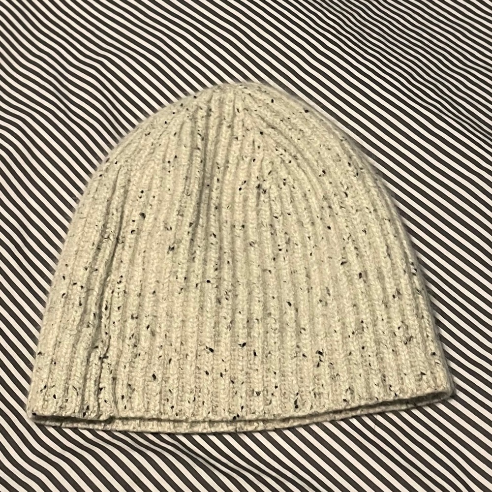 Club Monaco Cashmere Beanie
